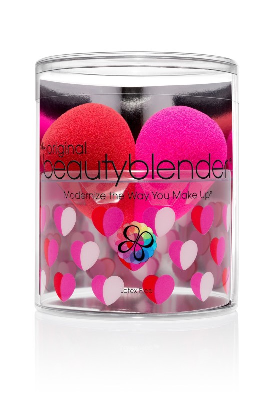 The beauty blender is a tool that makes your makeup application flawless. Use it with favorite primers, cream foundations, loose and pressed powders, cream blushes and any must-have complexion product.